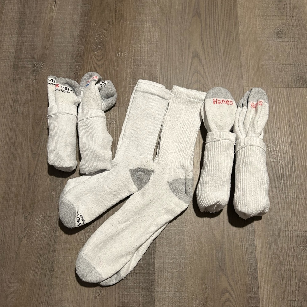 Hanes crew socks